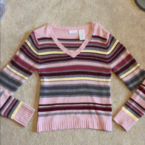 Woman’s V-Neck Sweater - Picture 1 of 2